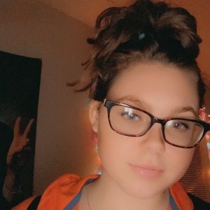 Meet your Posher, Noahbeth